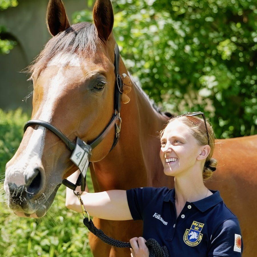 Jenny Glebenius tillsammans med Canela
